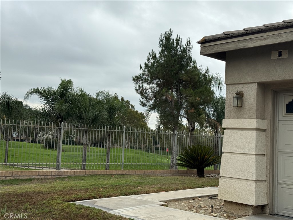 16369 16369 Medinah, Fontana CA, 9233664098426587779122