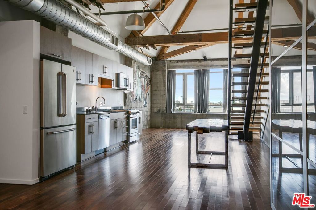 530 S HEWITT Street 529 Los Angeles CA, 9001364110293371265120