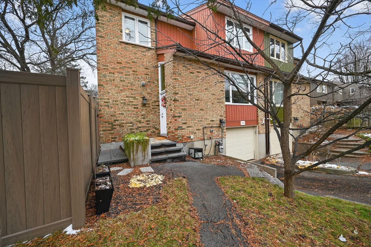 1 Bayside Private