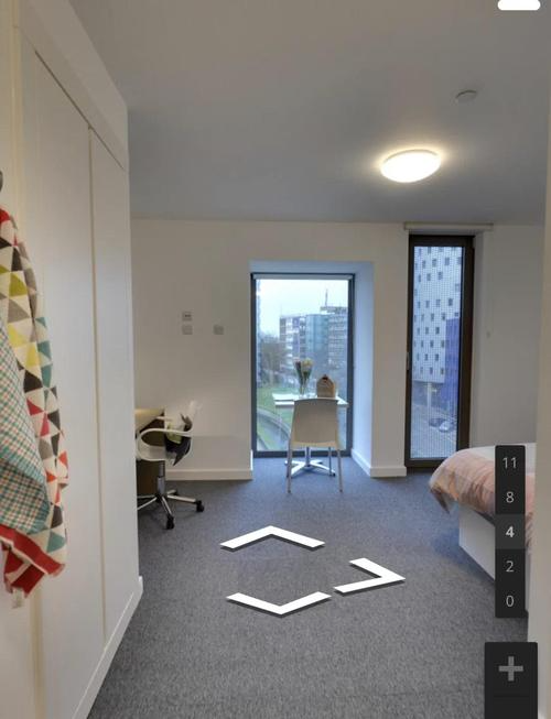 Stylish Apartment 63007482504193121
