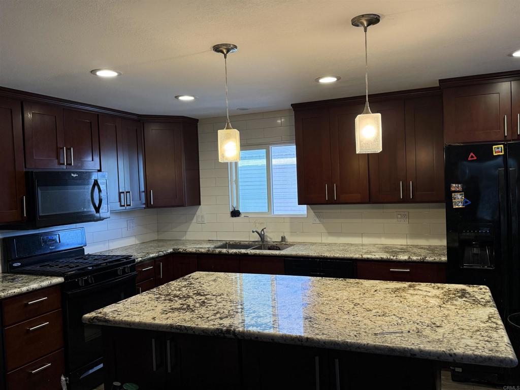 2907 S Santa Fe Avenue 64 San Marcos CA, 9206964092148904833120