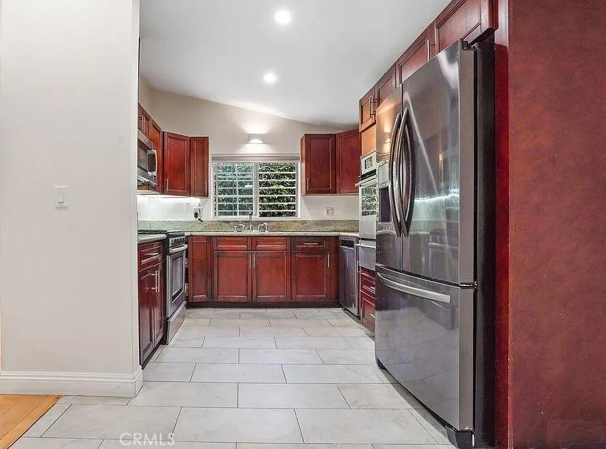 5716 Comanche Avenue Woodland Hills CA, 9136763679283740161121