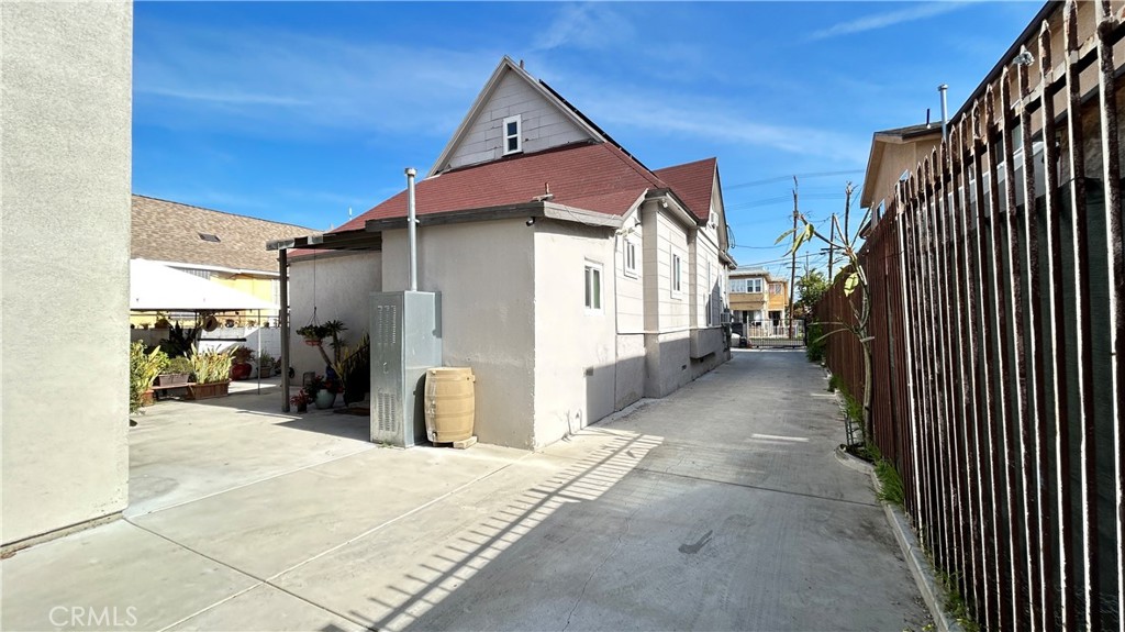 $1,950/mes 120 E 31st Street B Los Angeles CA, 9001164135007013249120