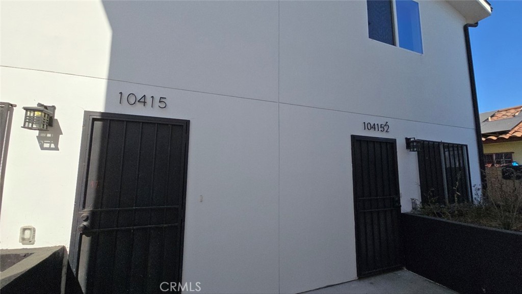 $3,500/month 10415 Avalon Boulevard Los Angeles CA, 9000364068252951937121
