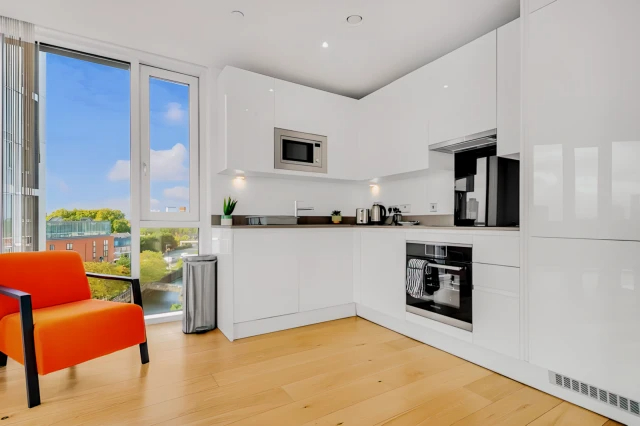 Stratford Serviced Apartments64108368491137125