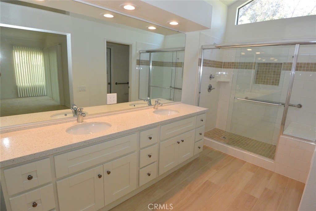 9 Earlymorn Irvine CA, 9261464122494672771122