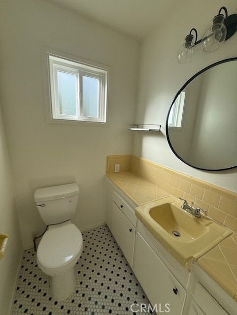 2707 Locksley Place Silver Lake CA, 9003963866408320897121