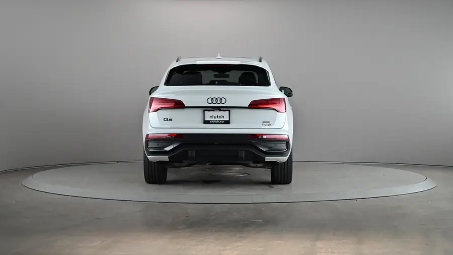 2022 Audi Q564167620450945124