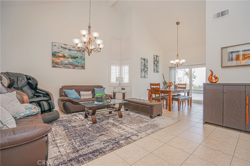 2261 Whiteoak Lane, Corona CA, 9288263701413800833120