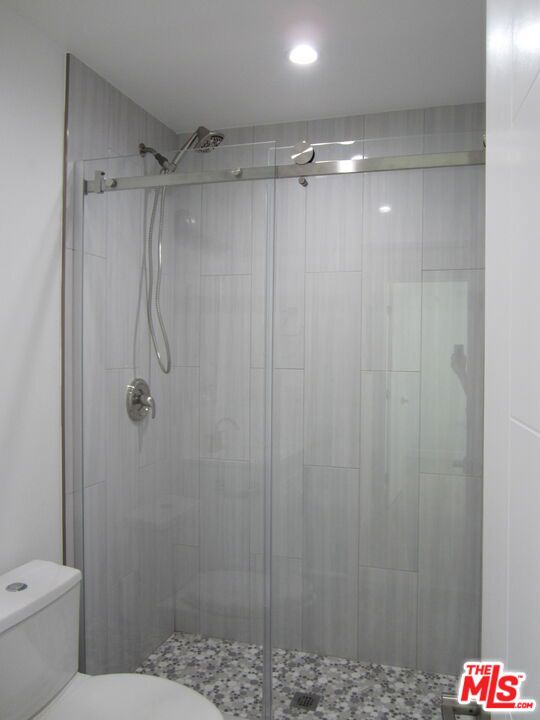 6837 Lubao Avenue Winnetka CA, 9130663633563381635122