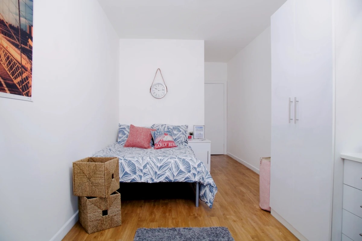 S Hunter St, L164168392975745124