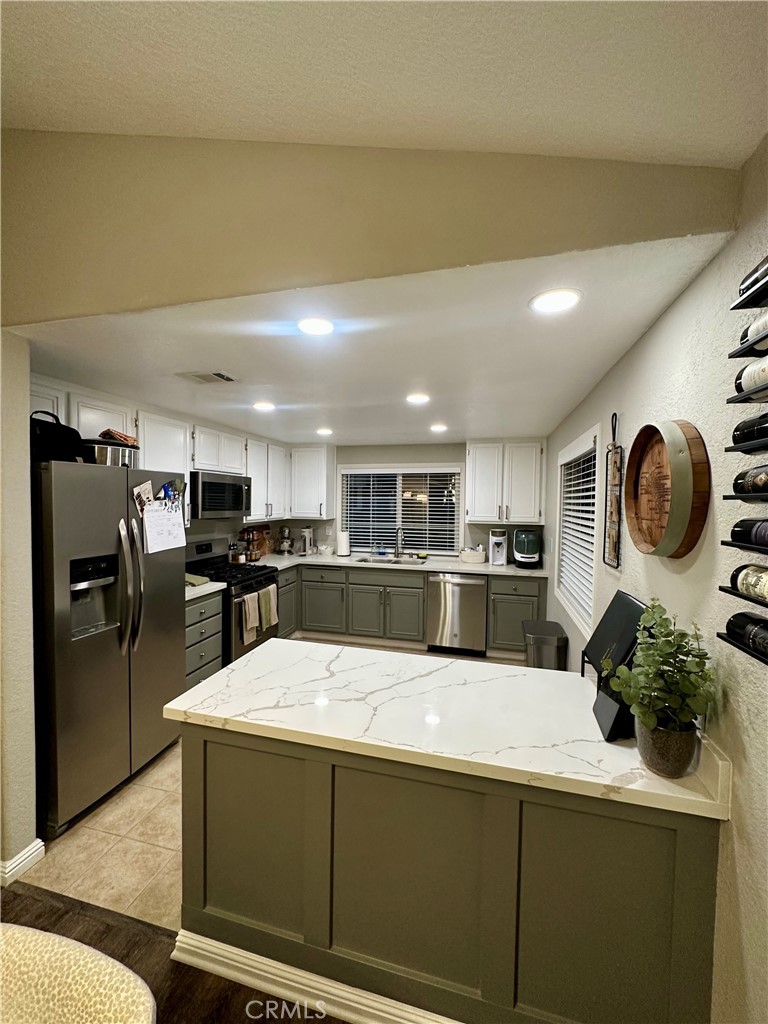5548 5548 Westwind Drive, San Bernardino CA, 9240763879268372097121