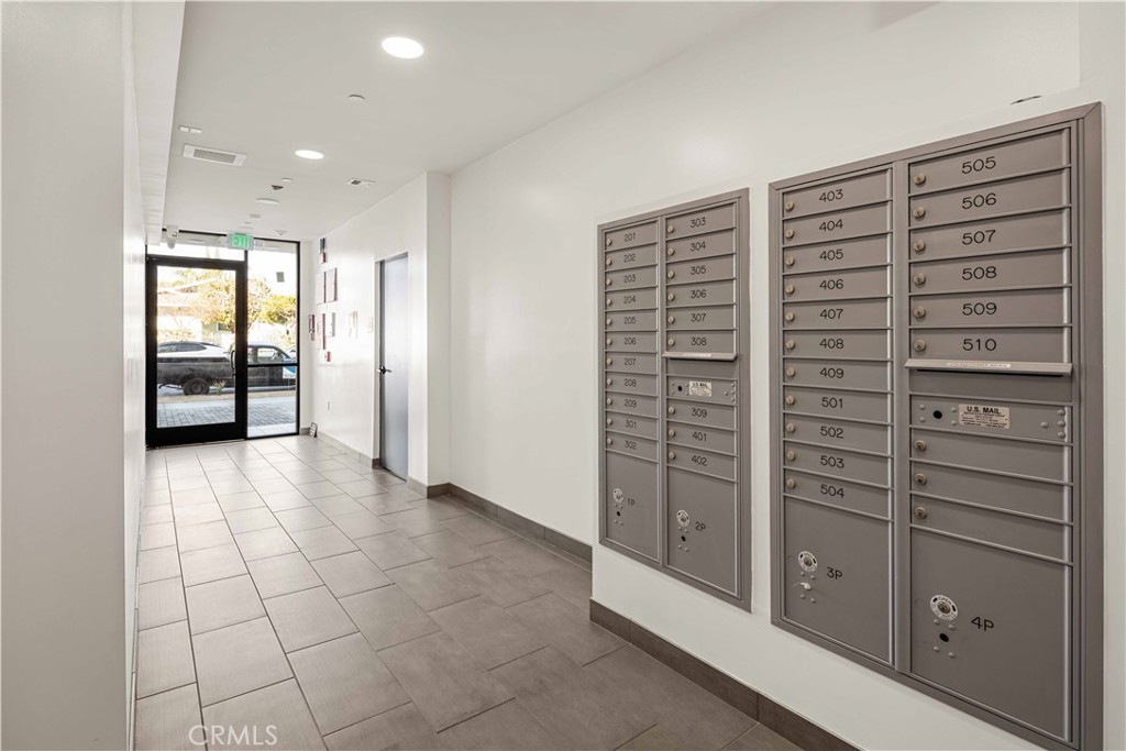 11714 Archwood Street 205 North Hollywood CA, 9160664111287819395120