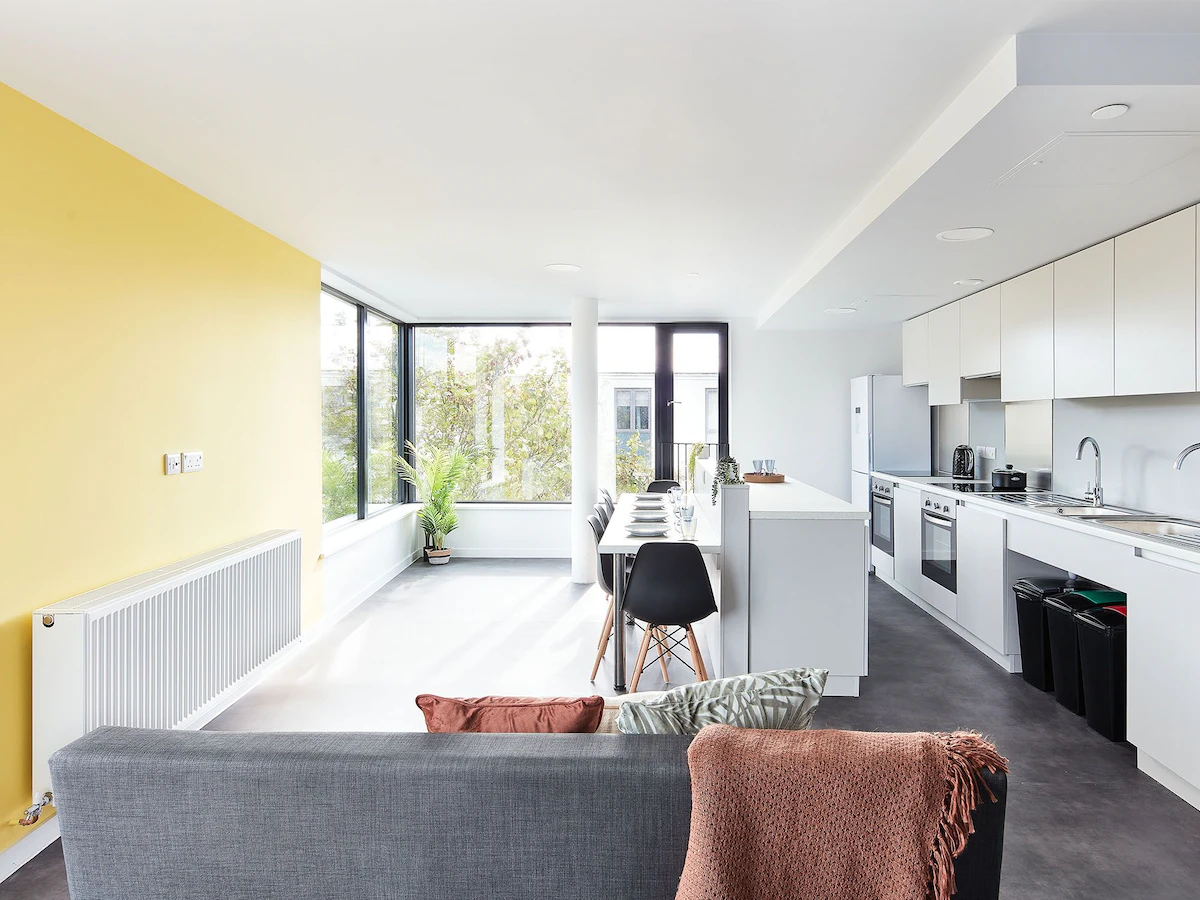 Ravilious House 64959361153025123