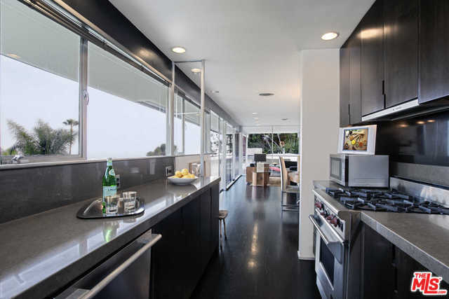 1456 Sunset Plaza Drive Los Angeles CA, 9006963867180843265121