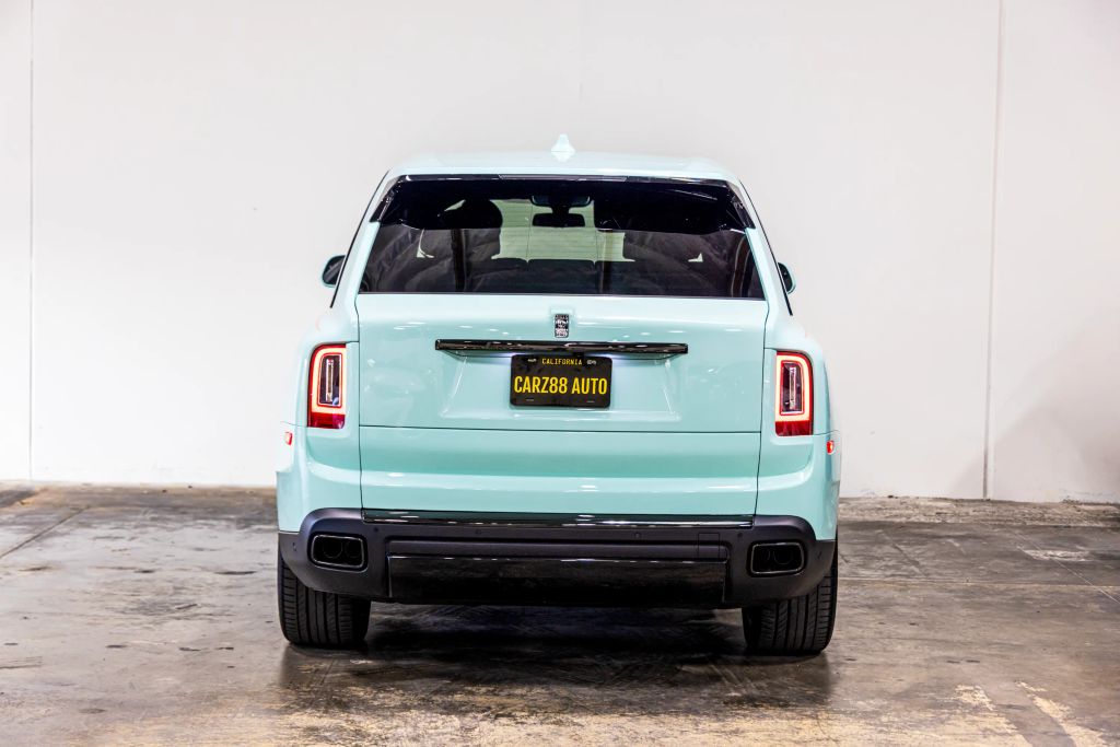 2022 ROLLS-ROYCE CULLINAN64024323752706122