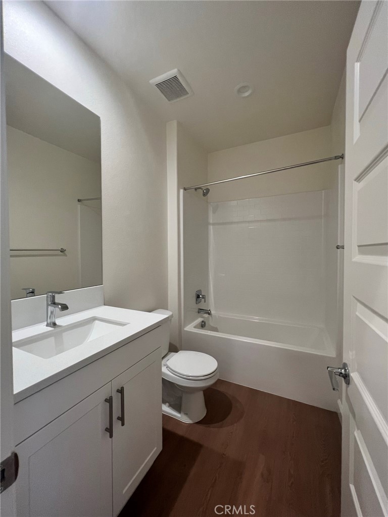 130 Grove Court Perris CA, 9257163813094160131120