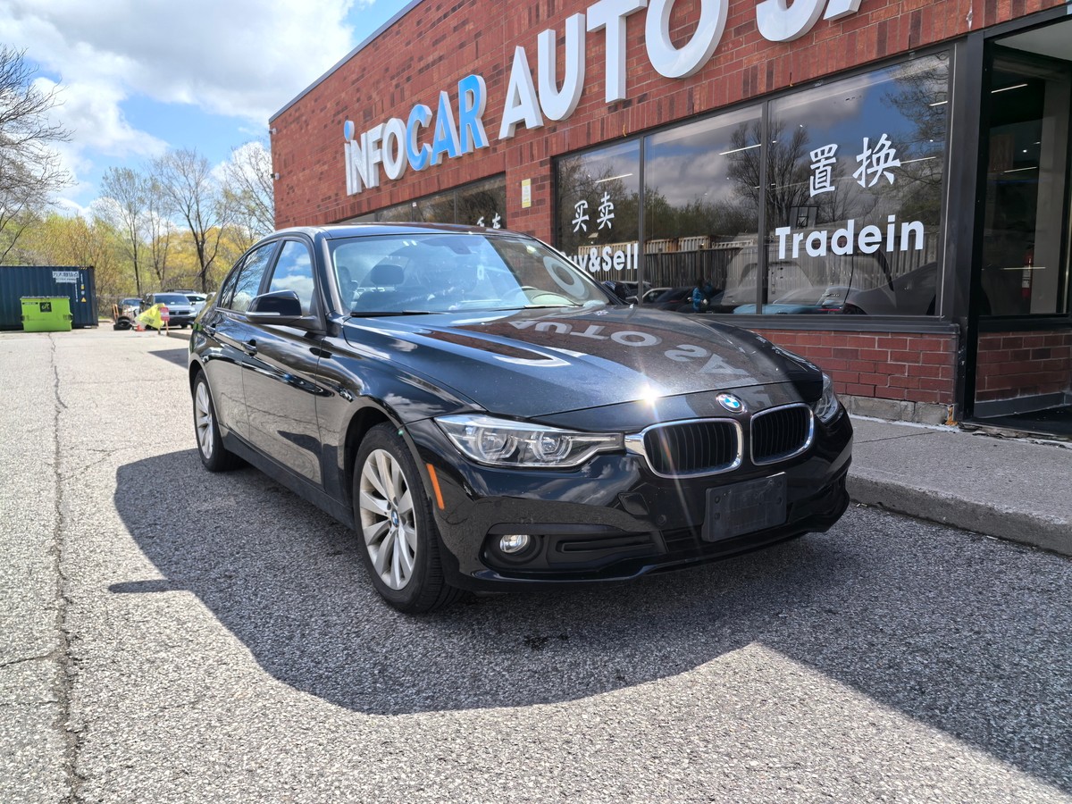 ﻿2017﻿ ﻿BMW﻿ ﻿3-Series﻿ ﻿320i xDrive64158154365697120