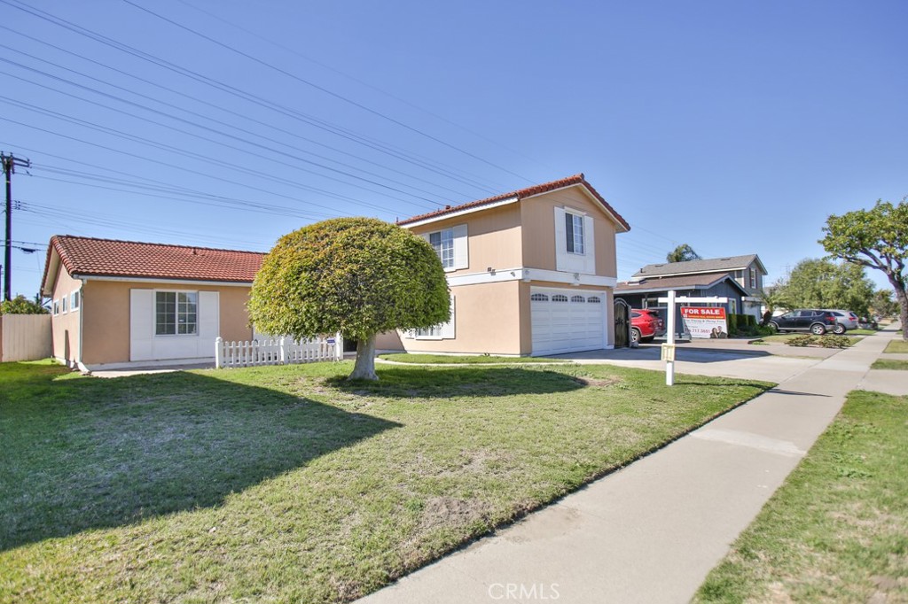 17475 Santa Lucia Street, Fountain Valley CA, 9270864089243516546120