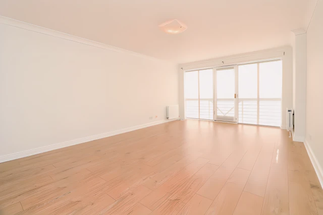2Bedrooms, 2Bathrooms Elderbank, G61 1ND, Glasgow