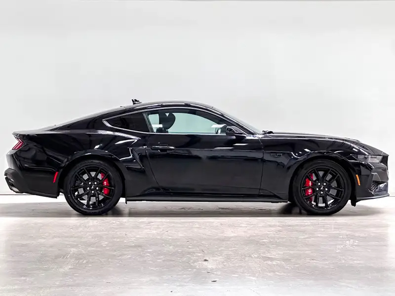 2024 Ford Mustang63472283528833121