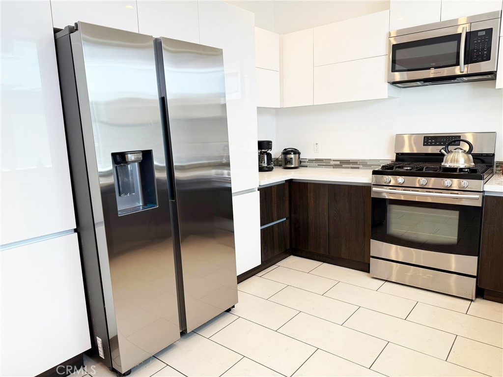137 W 6th Street 301 Long Beach CA, 9080264099929105666122
