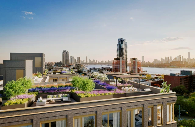 Greenpoint Central63649244358529122