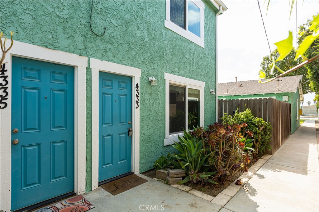 $2,950/month 4335 Farquhar Avenue Los Alamitos CA, 9072064076170069762122