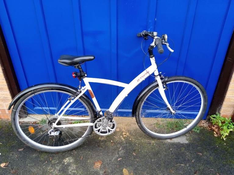 BTWIN Riverside 500 Hybrid Bike Like New For Sale