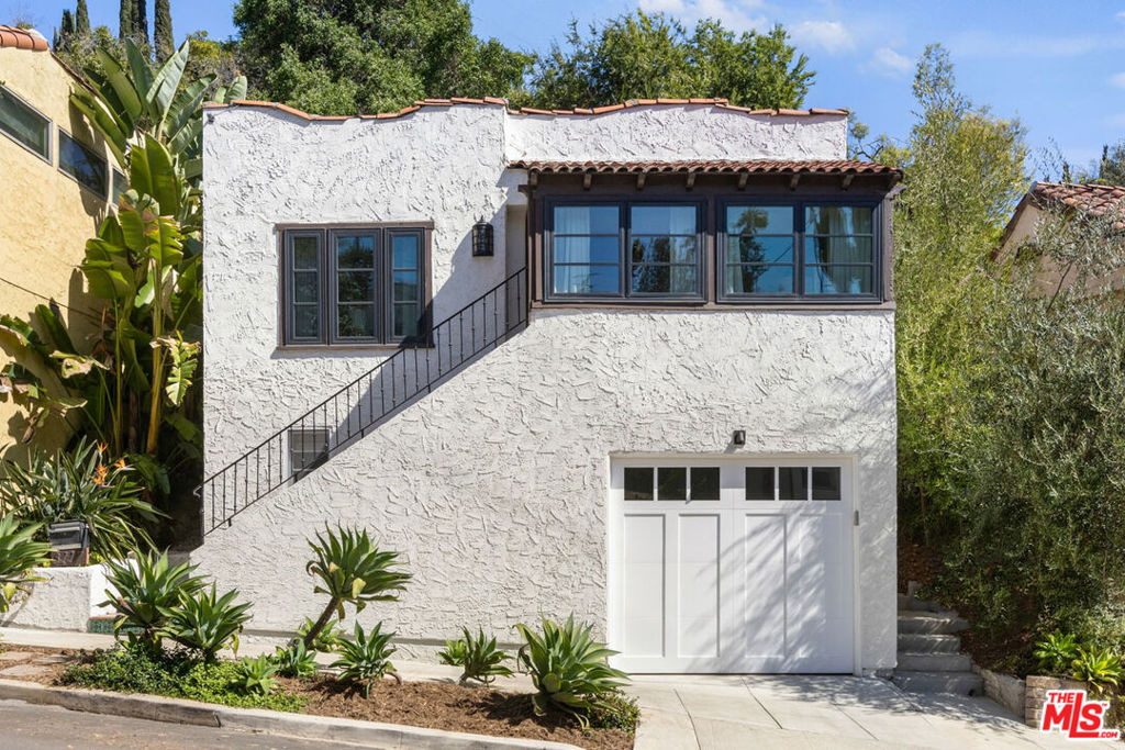 3117 Berkeley Avenue Los Angeles CA, 9002664131496011395120