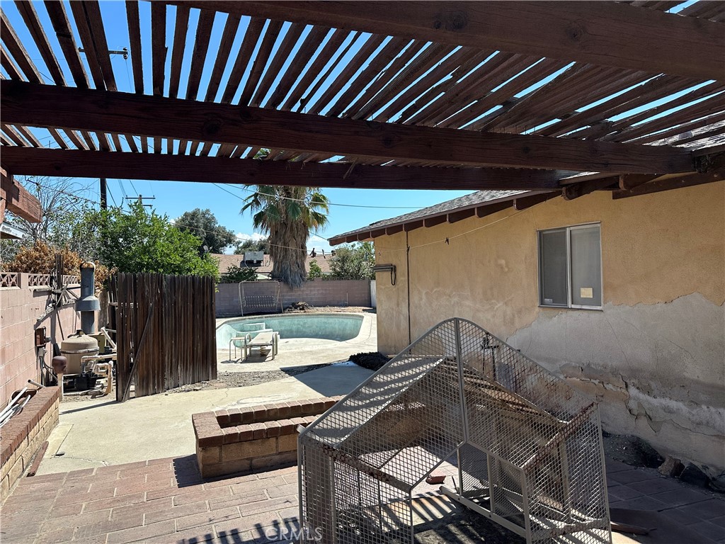 1431 N Eucalyptus Avenue, Rialto CA, 9237663610323018115122
