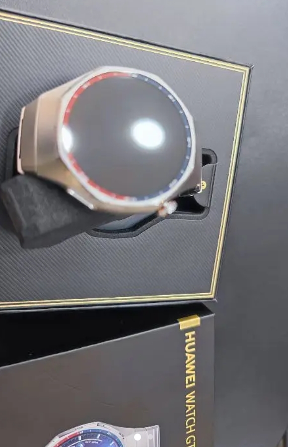 Huawei watch GT6 pro metal strap new just few days used untouched con