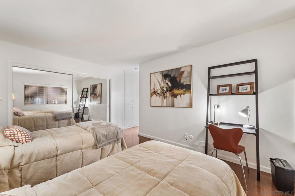 307 307 Prospect La Jolla CA, 9203764122305448067121