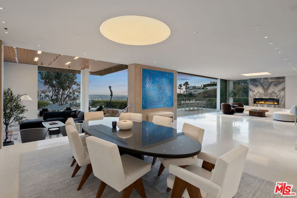 1430 1/2 Sunset Plaza Drive Los Angeles CA, 9006963710182768769120