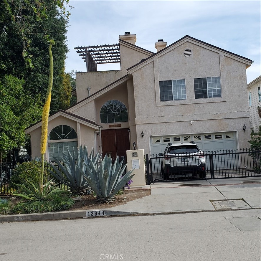 12944 Woodbridge Studio City CA, 9160464099180194178120