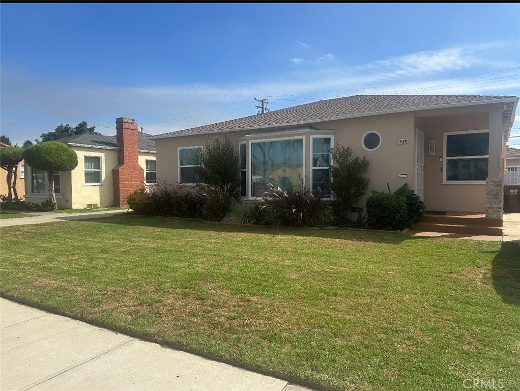 404 Poinsettia, Compton CA, 9022164121885852675122