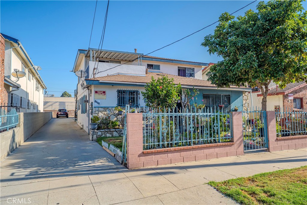 1633 W. 218th, Torrance CA, 9050163601561385601120