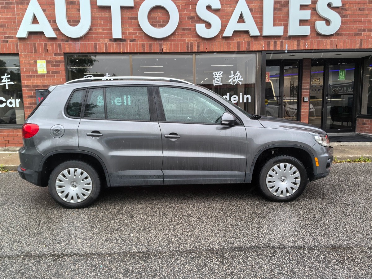 ﻿2012﻿ ﻿Volkswagen﻿ ﻿Tiguan﻿ ﻿S64146455305346122