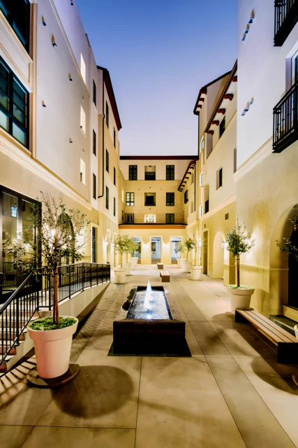 Luxe Pasadena63457282447619121