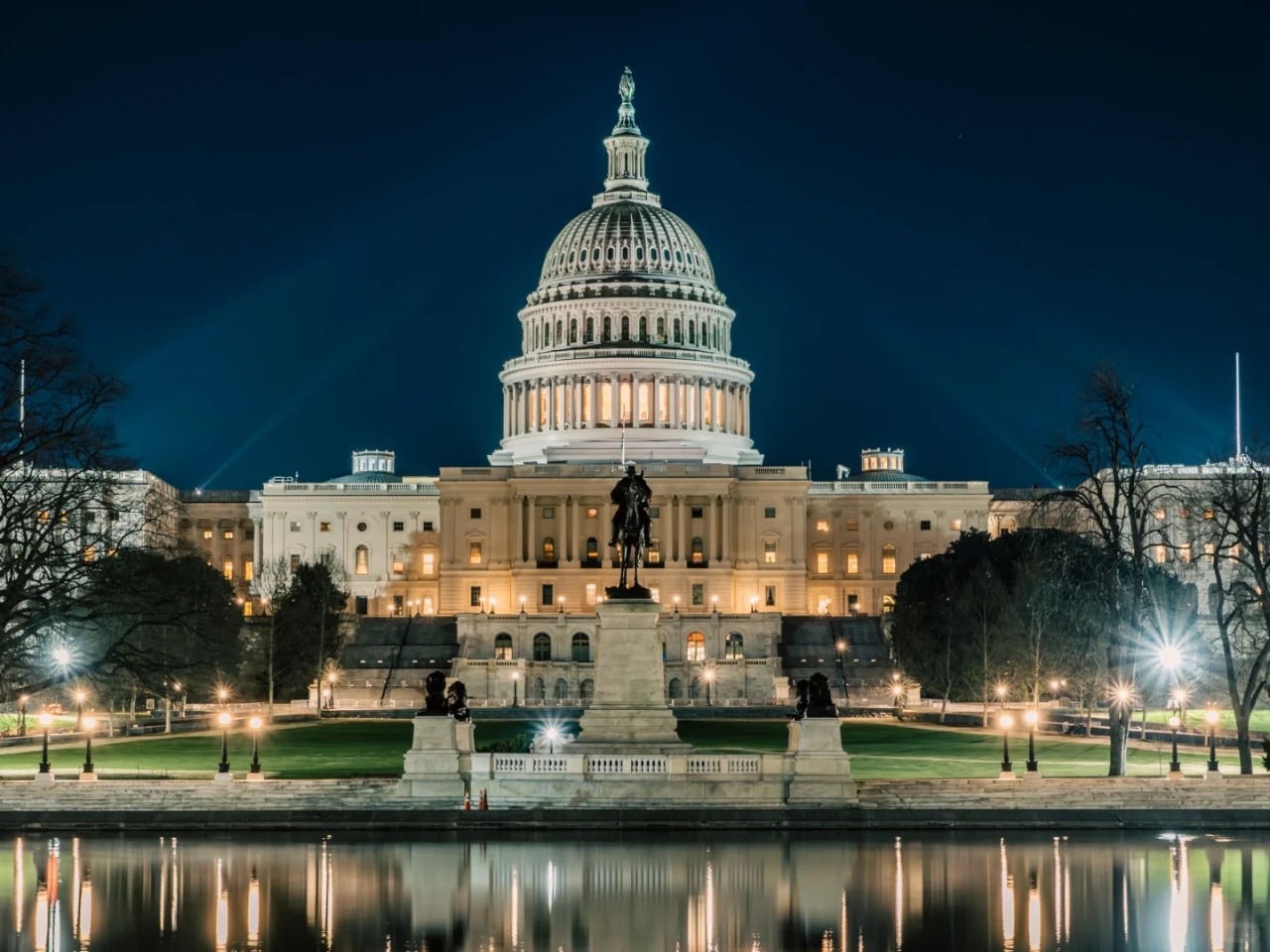 <1 Day> [Small Group of 2-14 People | Trace Historical Sites] Washington D.C. One-Day Tour: Interior Visit to Capitol Building + Lincoln Memorial + Mysterious White House + Pentagon64118995095298123