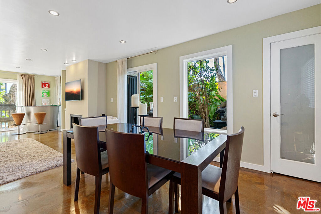 9061 Keith Avenue 101 West Hollywood CA, 9006964121287843970122