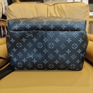 Louis Vuitton Discovery PM Monogram Eclipse Backpack64208880589187122