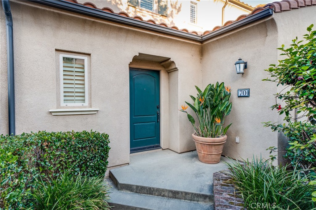 70 Latitude Irvine CA, 9261864243511649283122