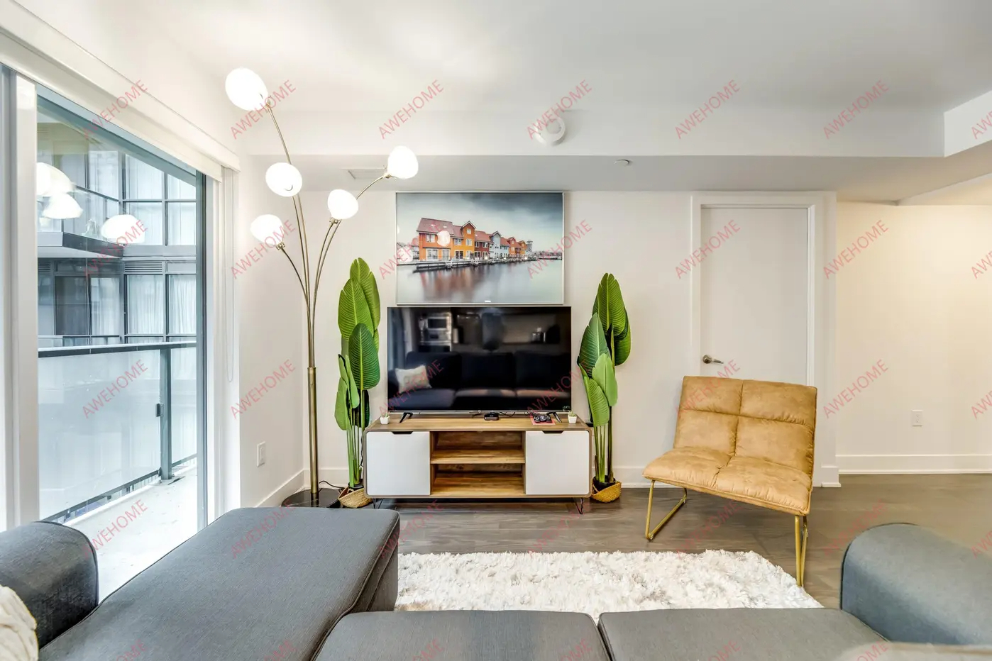 Stunning Bay New 2-Bedroom Suite63753885550851121