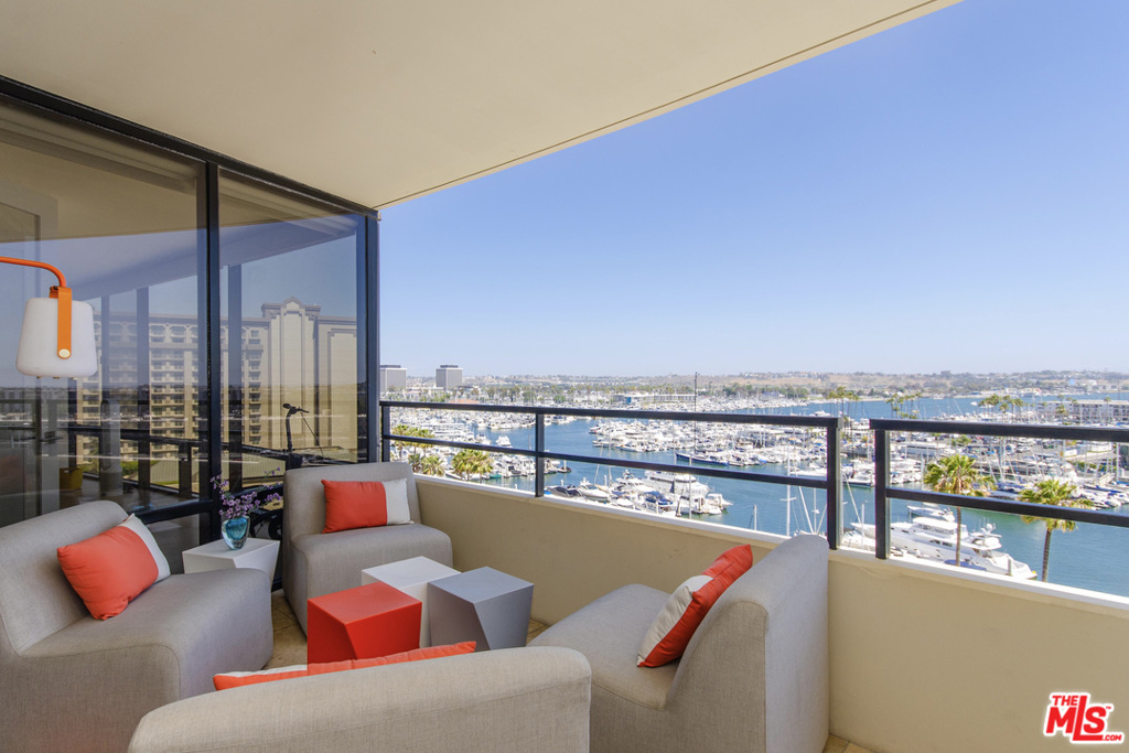 4335 Marina City 642 Marina Del Rey CA, 9029264109096852097120