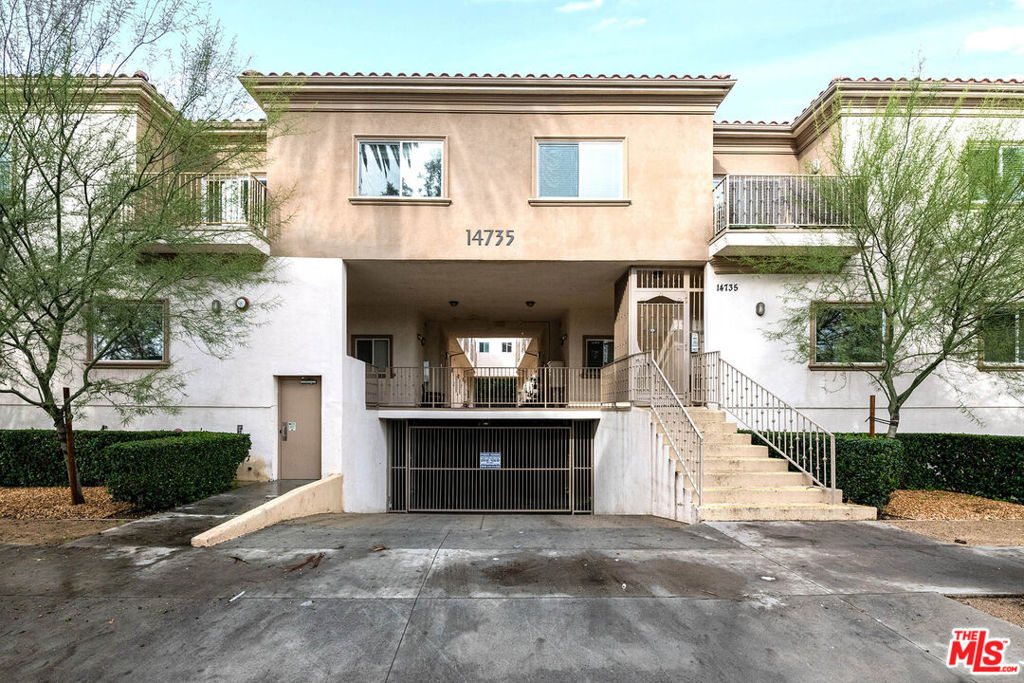 14735 Friar Street 104 Van Nuys CA, 9141164111487913089121