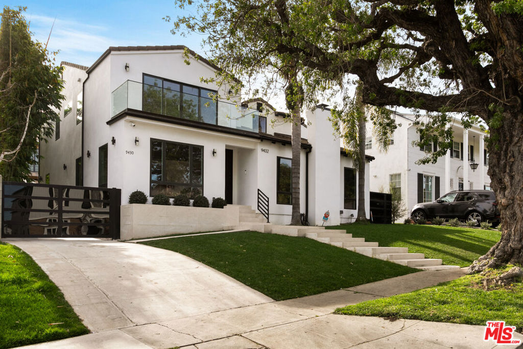 9432 Oakmore Road Los Angeles CA, 9003563770301107203121