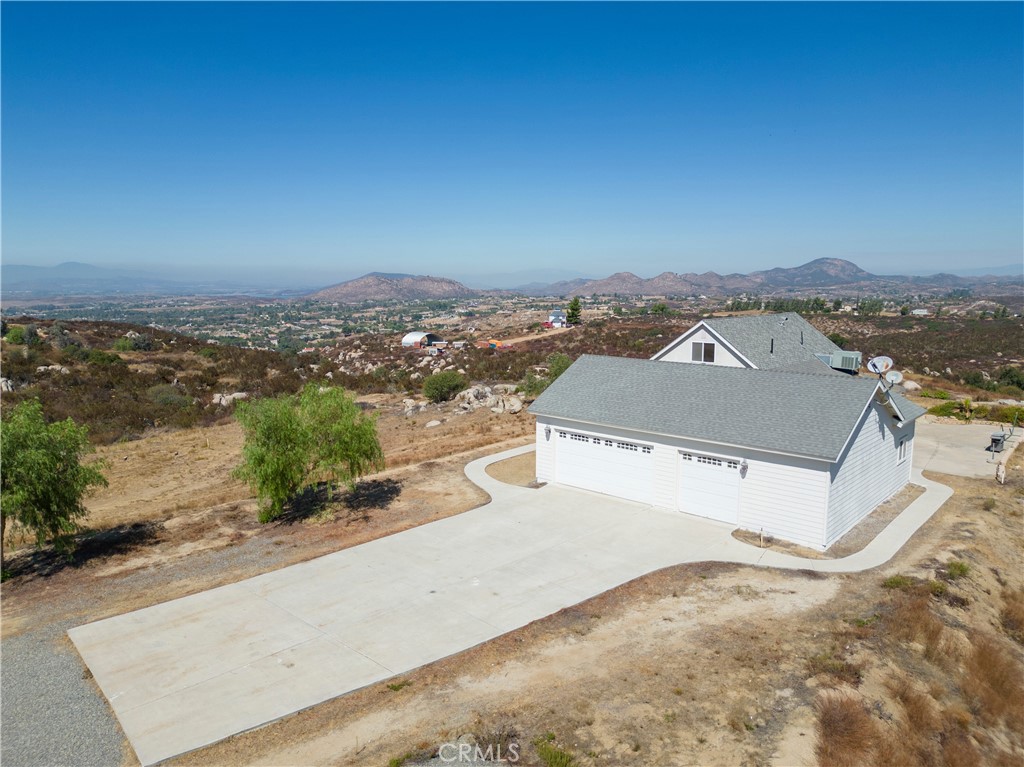 39330 Gray Squirrel, Temecula CA, 9259264098556473474122