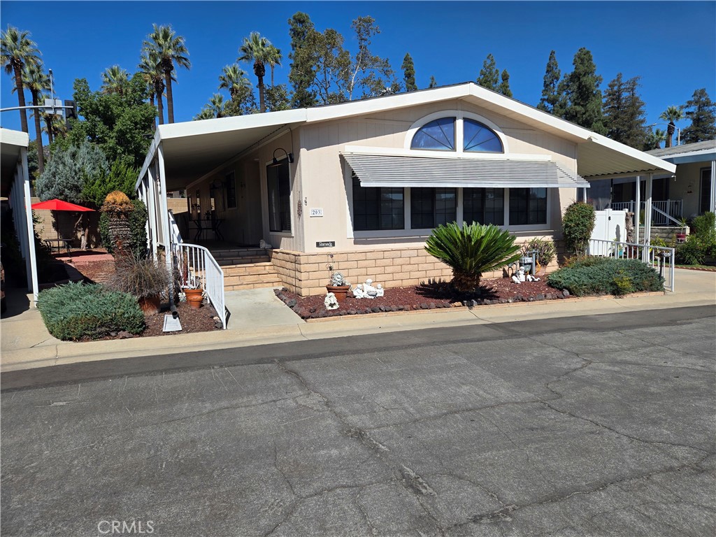 840 Foothill Boulevard 203 Azusa CA, 9170264091421372034120