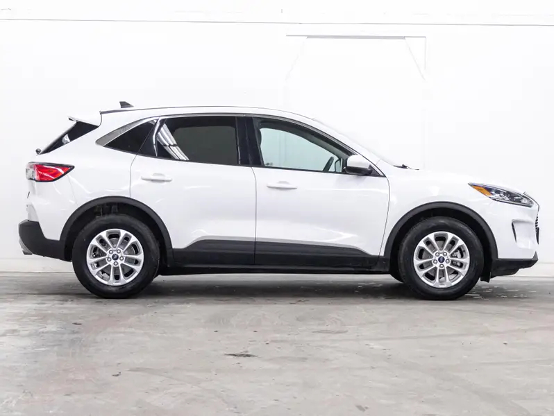 2020 Ford Escape64023499052419122